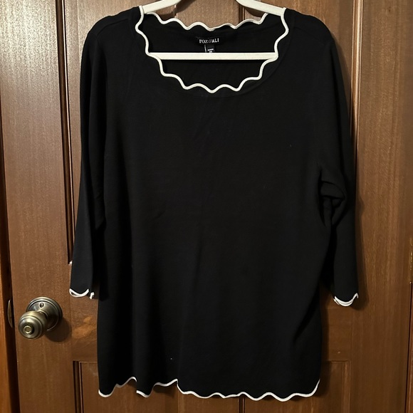 EUC Rob & Ali 3/4 sleeve black sweater with ivory scalloped neck and hem 2X - Picture 1 of 2